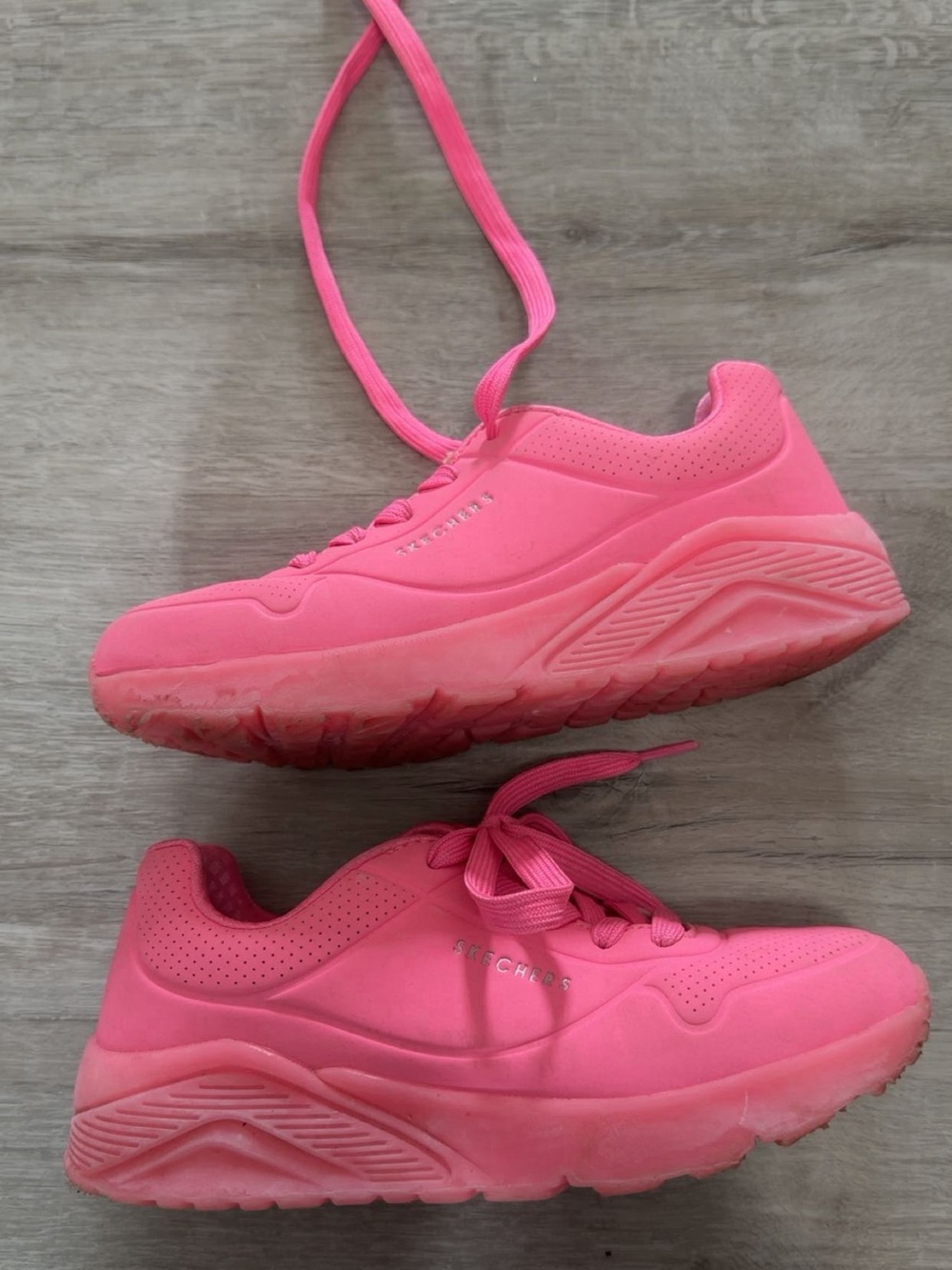 Skechers Girls Chunky Platform Sneakers in Hot Pink